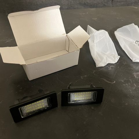 BMW LED skiltlys E81 E82 E60 E61 F10 F11 X5 E92 og andre modeller++