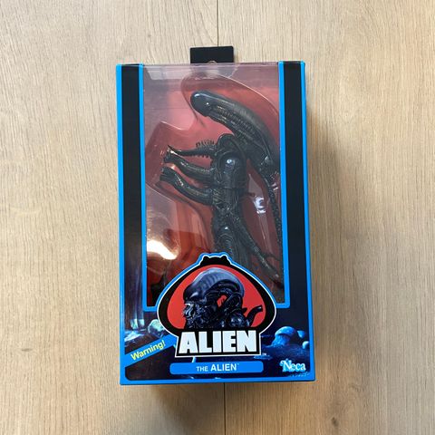 Neca Alien 40th Anniversary Autentisk