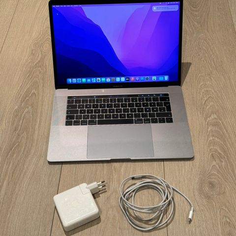 MacBook Pro 2016, 15", 16GB, 1TB, 2,9GHz i7 quad core