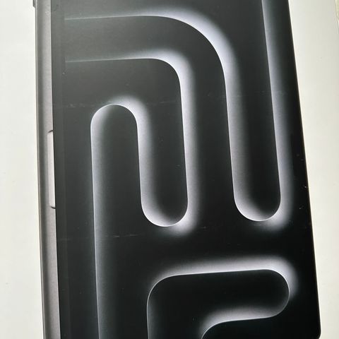 Macbook Pro 14” M3 11core