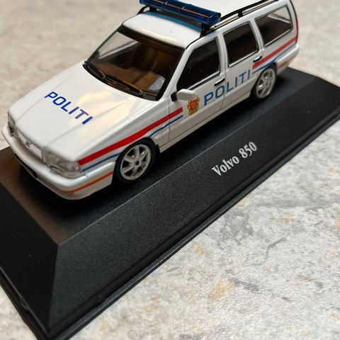 Volvo 850 1:43