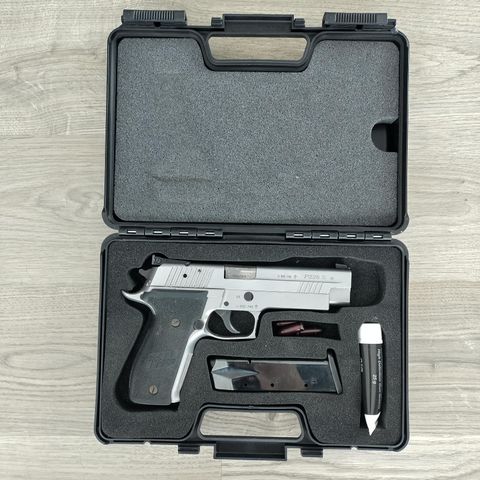 Sig Sauer P226 S X-Five