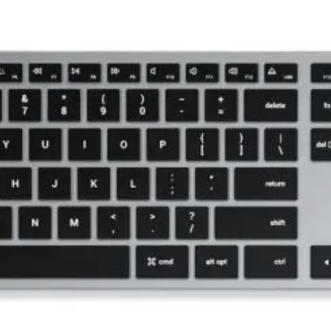 Apple Satechi X3 Trådløs Numerisk Tastatur selges.