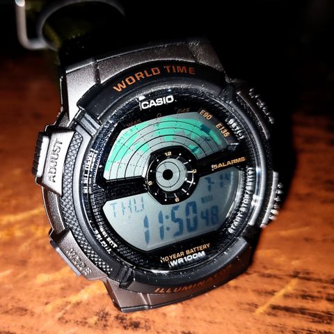 Casio AE-1100W til salgs. Klokken er strøken.