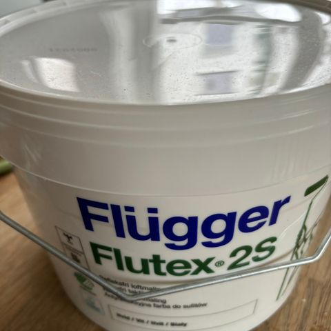 Uåpnet Flügger Flutex 2S takmaling