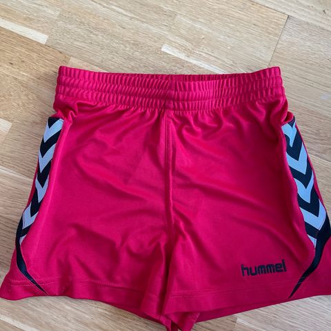 Hummel shorts jente ca 10-12 år