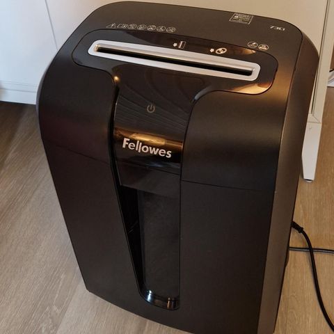 Fellowes 73Ci makuleringsmaskin selges kr.3500