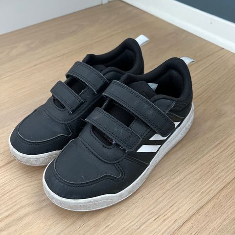 Adidas joggesko str 31