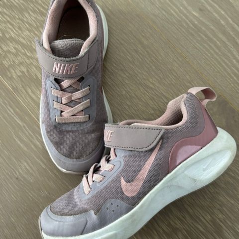 Nike joggesko str 28,5