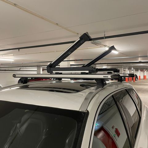 Thule Slidebar Evo 127