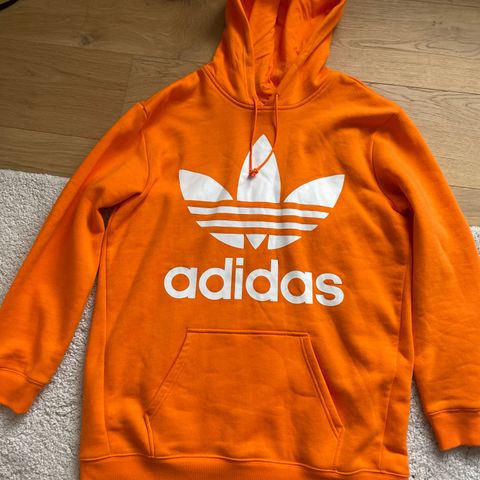 Adidas hettegenser NY