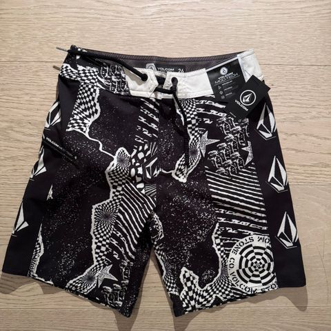 Volcom short