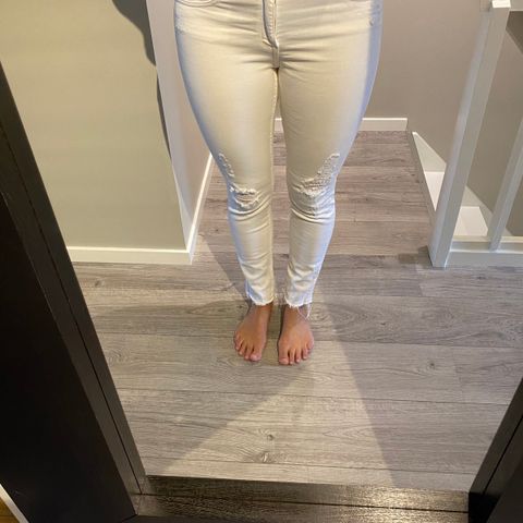 HM regular waist jeans hvit str 31