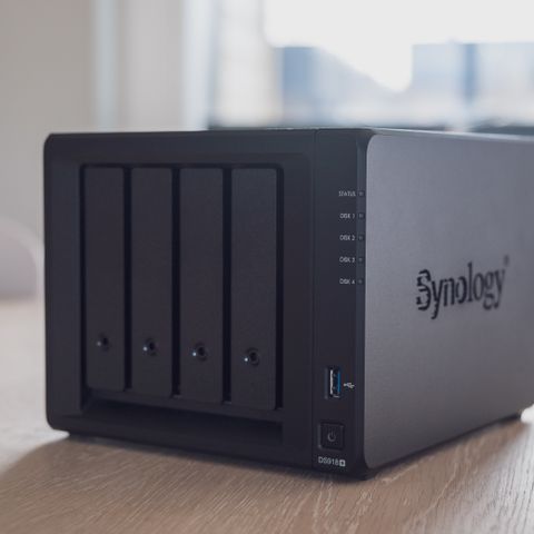 Synology DS918+ NAS