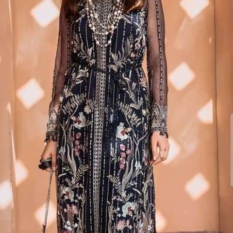 Pakistansk/indisk kjole fra merket Suffuse