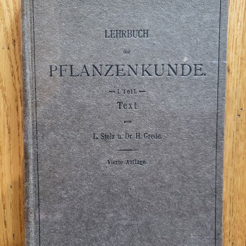 Lehrbuch der Pflanzenkunde