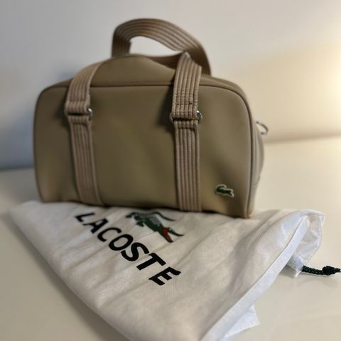 Lacoste veske