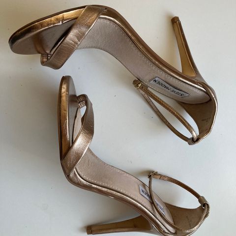 Steve Madden Stecy Gold pensko str. 39