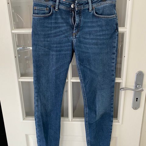 Acne Blå konst jeans str 28/32