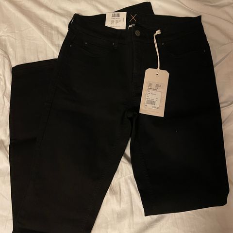 Ny svart Mac jeans