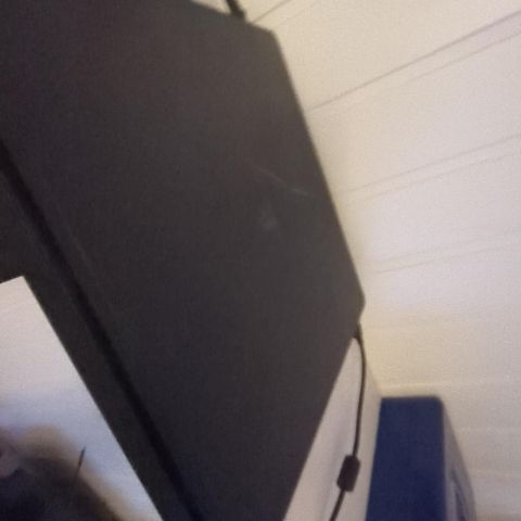 Ps4 slim selges