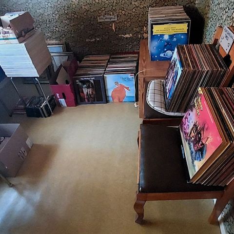 Starte platebutikk? Vinylsamling selges (Funk, Disco, Rock, Pop, Klassisk osv.)