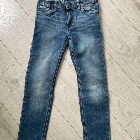 Olabukse / jeans størrelse 134