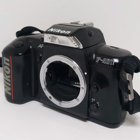 Nikon F-401x AF, kamerahus, analogt kamera, 4AA batterier, 35mm Film