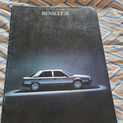 Renault 25 brosjyre 24 sider