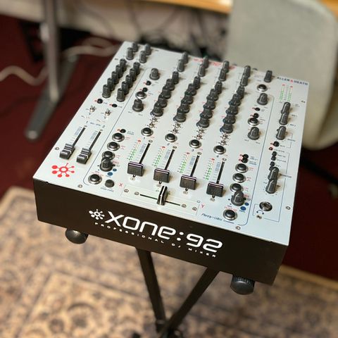 Xone 92  Mixer