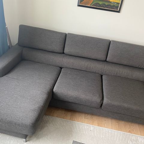 A møbler sofa med sjeselong høyre