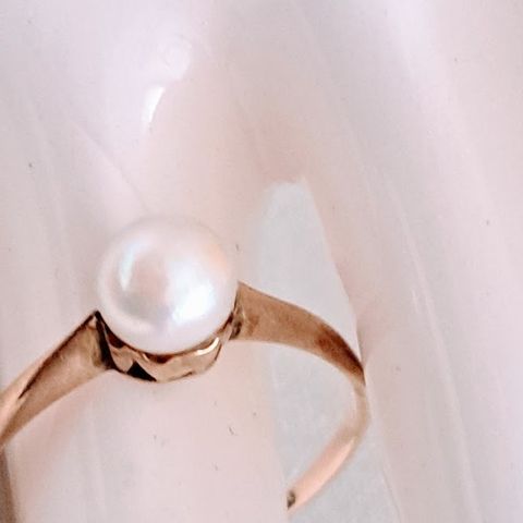 14k gull gult delikat Ring med en  perle