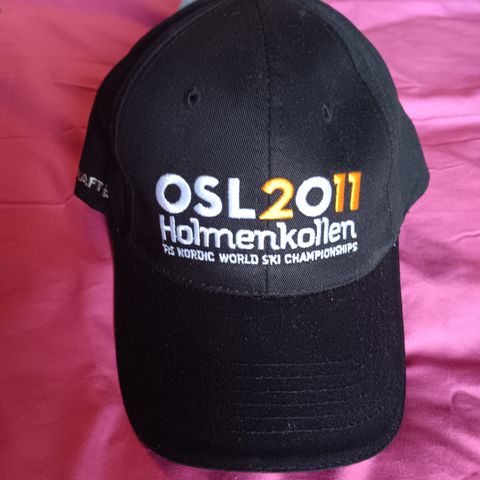 Caps Holmenkollen 2011