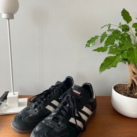 Adidas Samba str 44