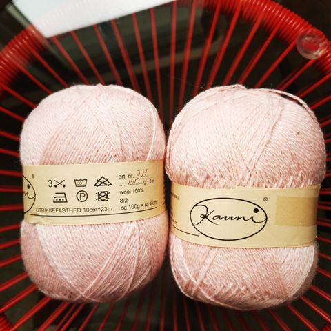 2 nøster lys rosa Kauni a 150g