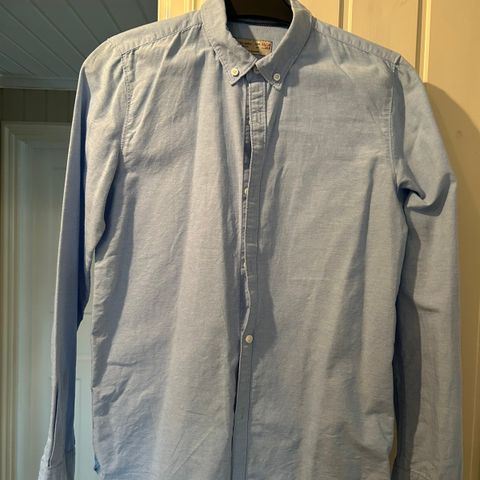 Blå bomullsskjorte str 164 fra Zara boys