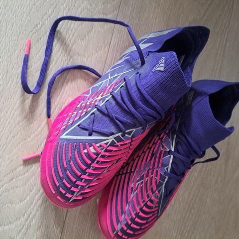 Adidas predator  str 37