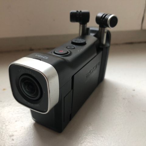 Zoom Q4n Handy Video Recorder