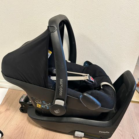 Bilstol Maxi cosi i-size pebble pro med base