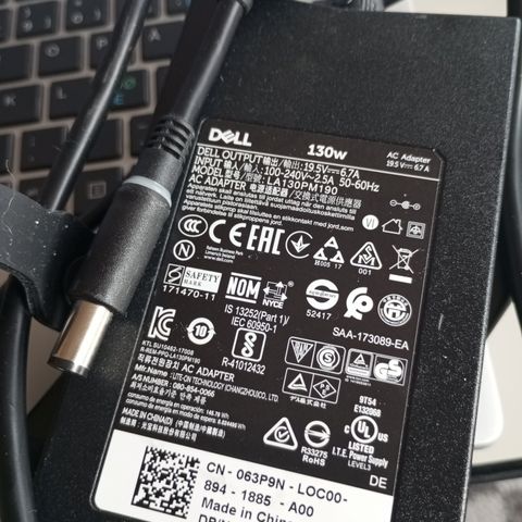 Dell 130w AC Adapter