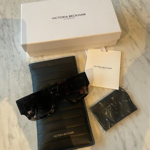 Nye Victoria Beckham solbriller
