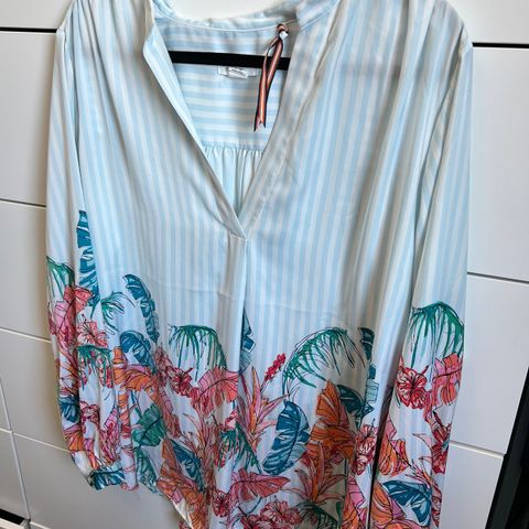 Bluse i silkestoff fra Lindex, xl