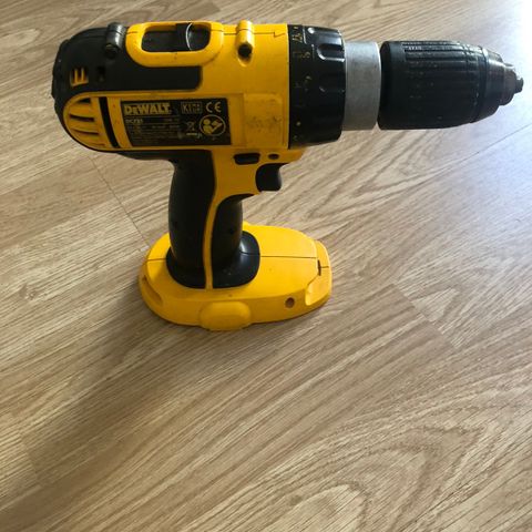 DEWALT DC725 18V DRILL