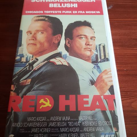 Red Heat med Arnold Schwarzenegger Vhs