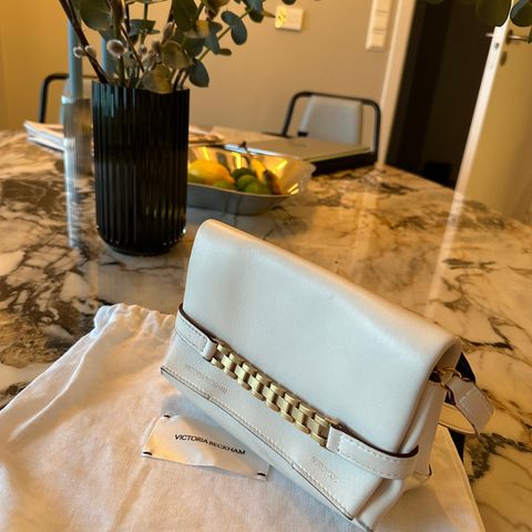 VICTORIA BECKHAM -  CHAIN POUCH LONG