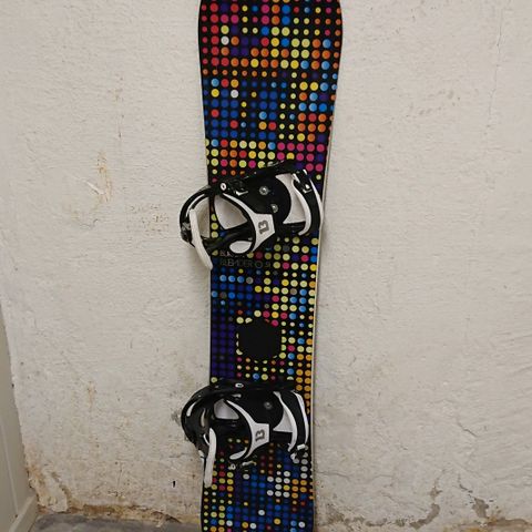 Burton Blender snowboard 151cm, med Burton bindinger.