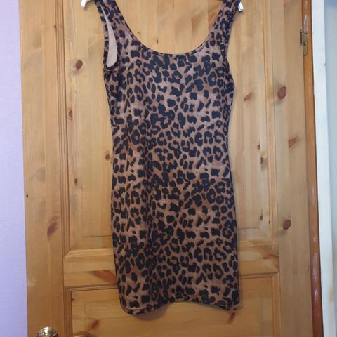 Leopard dress XS