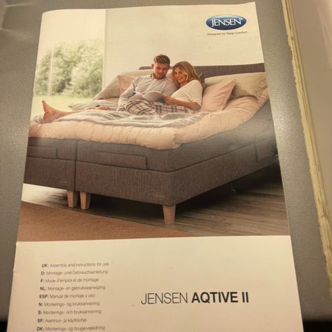 Jensen , elektrisk regulerbar seng , 5 cm. overmadrass.