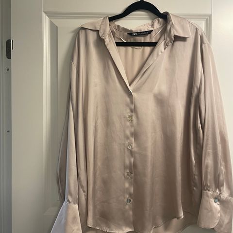 Bluse fra Zara