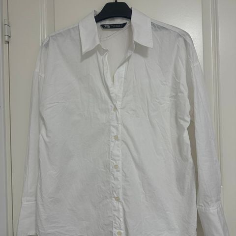 Hvit skjorte fra ZARA
